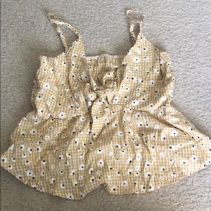 Yellow checkered daisy top